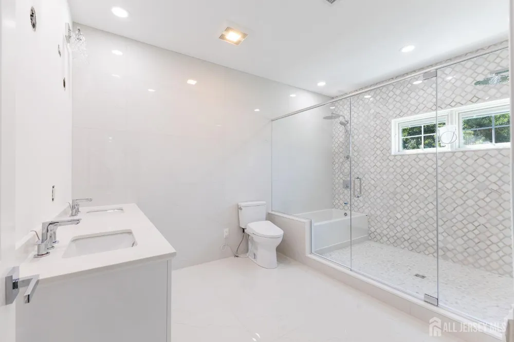 117 E Berkley Boulevard Iselin, NJ 08830