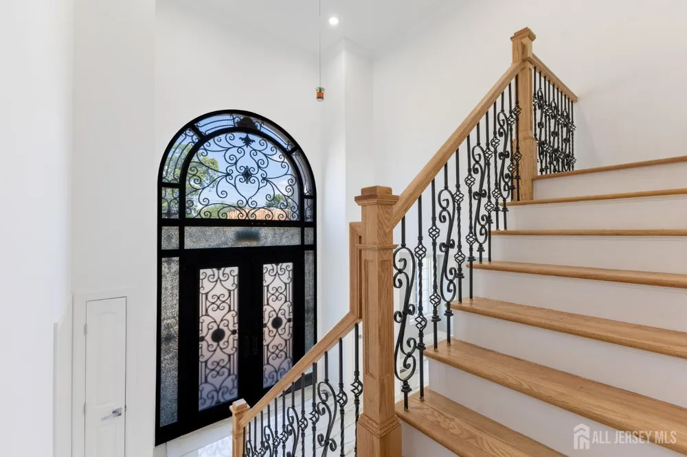 117 E Berkley Boulevard Iselin, NJ 08830