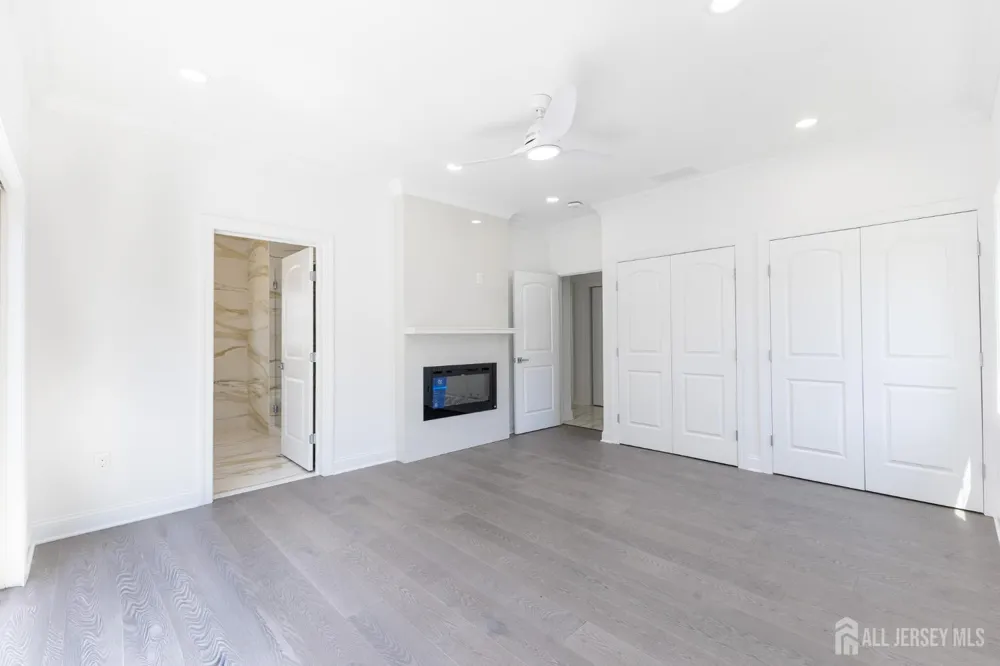 117 E Berkley Boulevard Iselin, NJ 08830