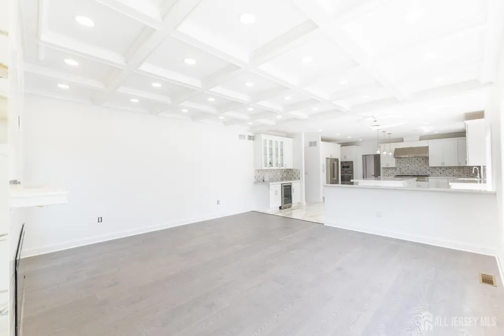 117 E Berkley Boulevard Iselin, NJ 08830