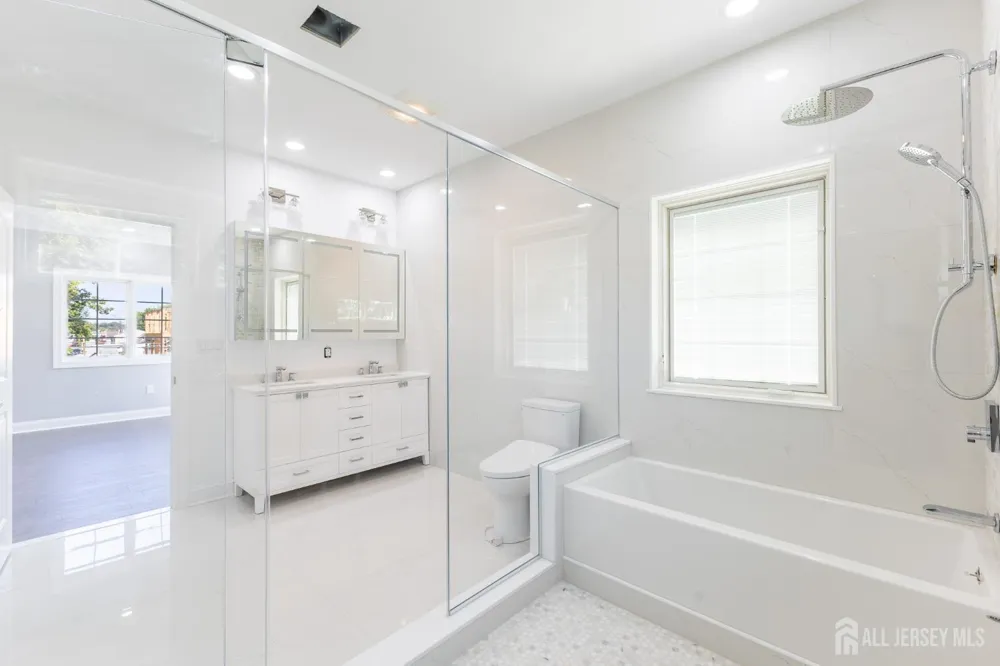 117 E Berkley Boulevard Iselin, NJ 08830