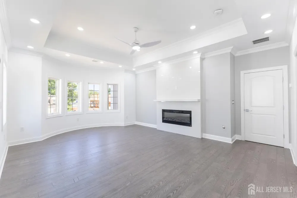 117 E Berkley Boulevard Iselin, NJ 08830