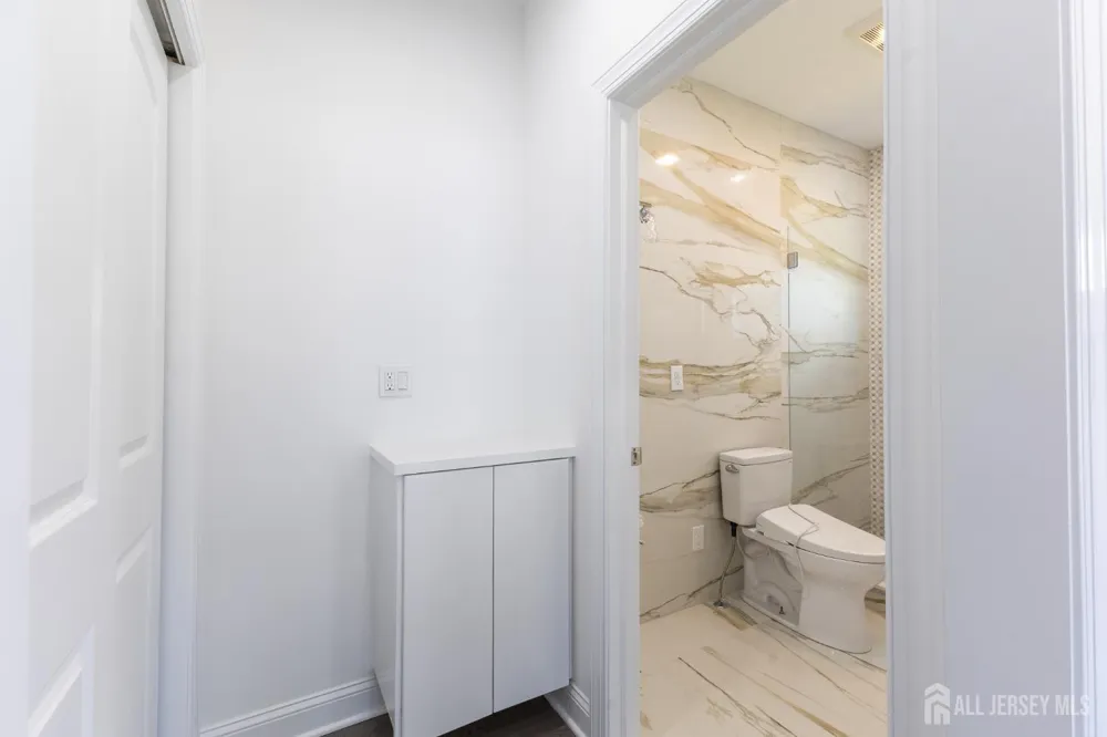 117 E Berkley Boulevard Iselin, NJ 08830