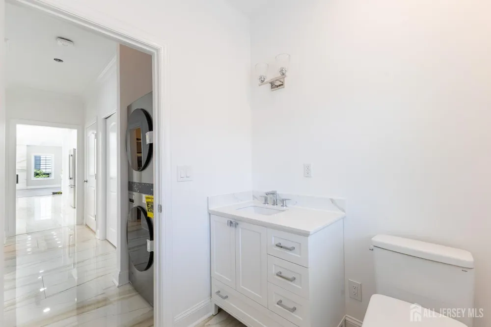 117 E Berkley Boulevard Iselin, NJ 08830
