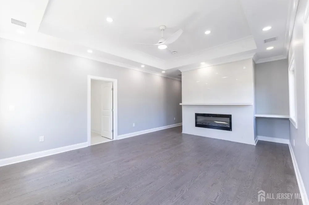 117 E Berkley Boulevard Iselin, NJ 08830