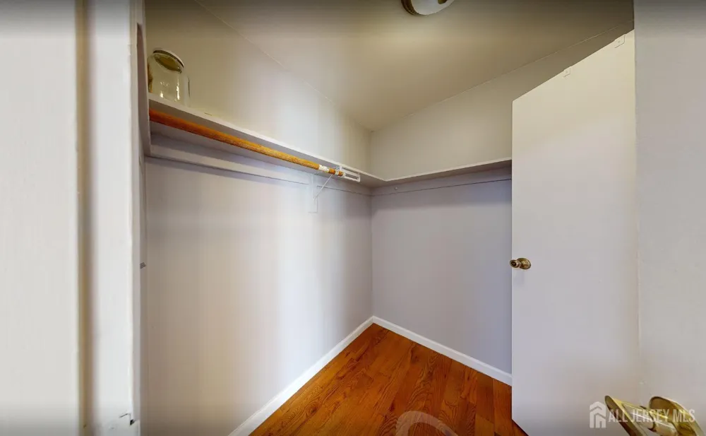21 Lake Avenue #7A East Brunswick, NJ 08816