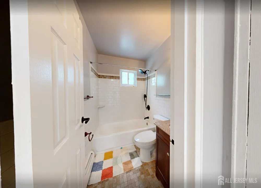 21 Lake Avenue #7A East Brunswick, NJ 08816