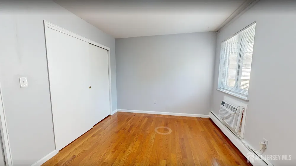 21 Lake Avenue #7A East Brunswick, NJ 08816