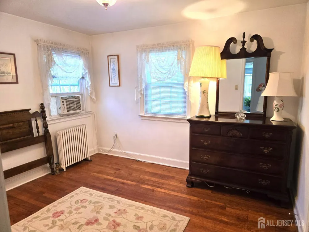 30 McCoy Avenue Metuchen, NJ 08840