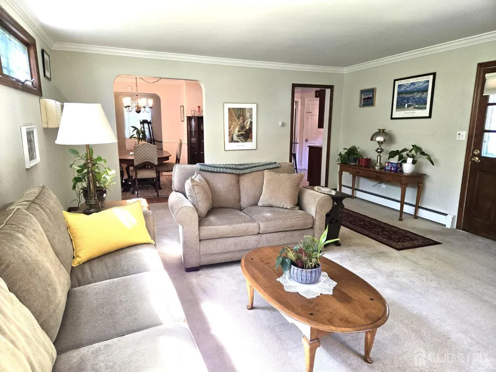 30 McCoy Avenue Metuchen, NJ 08840