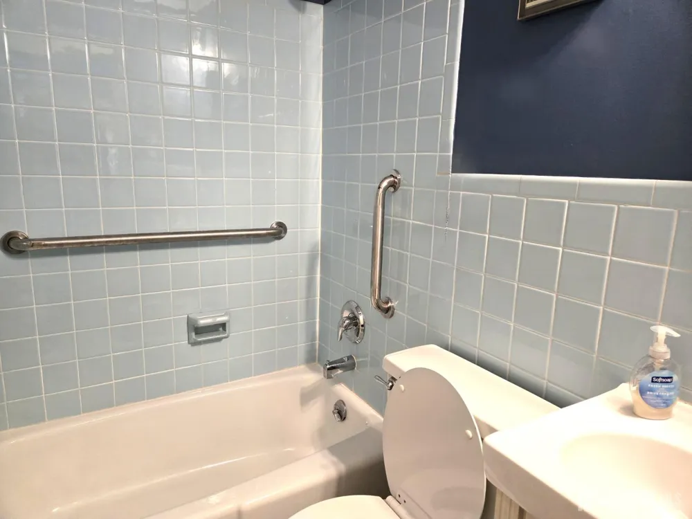 30 McCoy Avenue Metuchen, NJ 08840