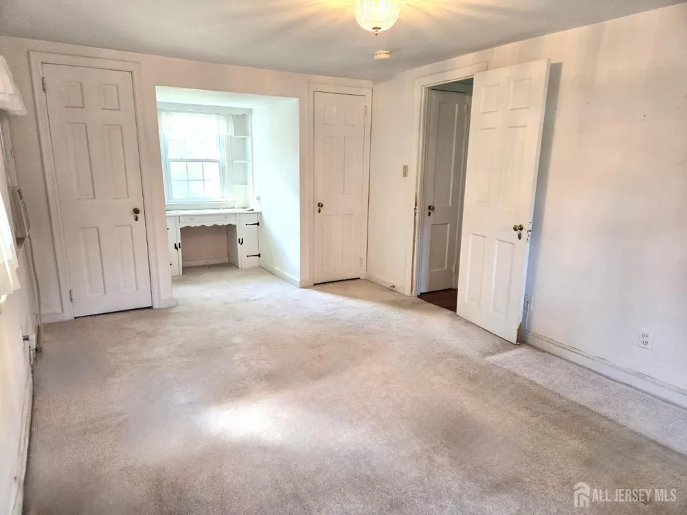 30 McCoy Avenue Metuchen, NJ 08840