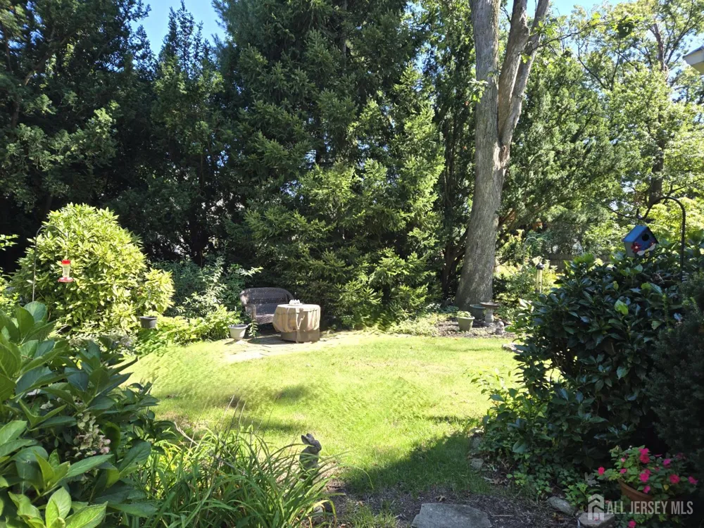 30 McCoy Avenue Metuchen, NJ 08840