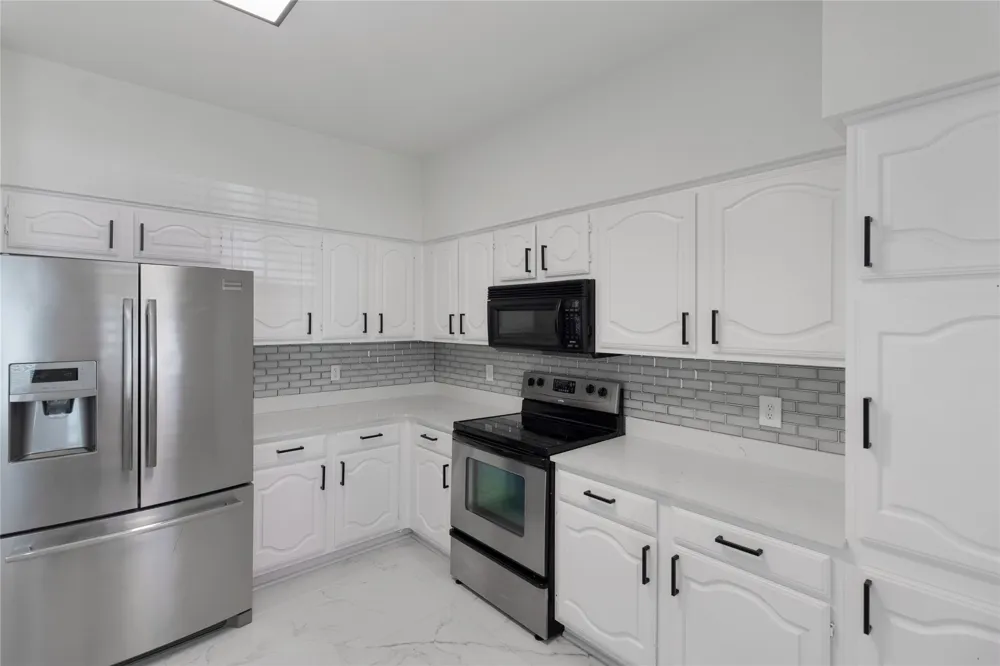 2835 Keller Springs Road #903 Carrollton, TX 75006
