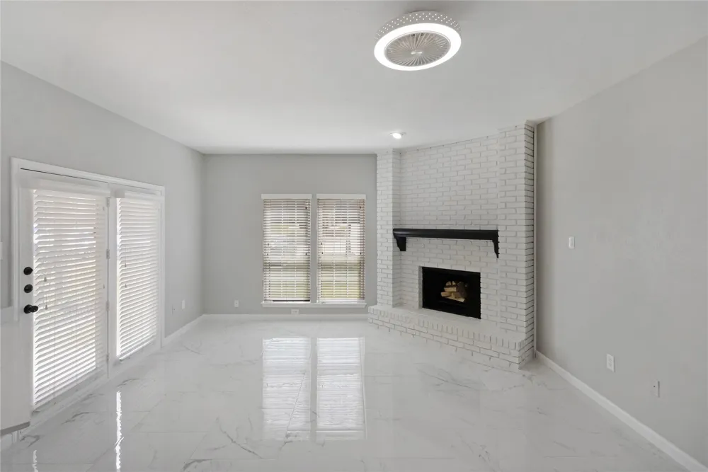 2835 Keller Springs Road #903 Carrollton, TX 75006