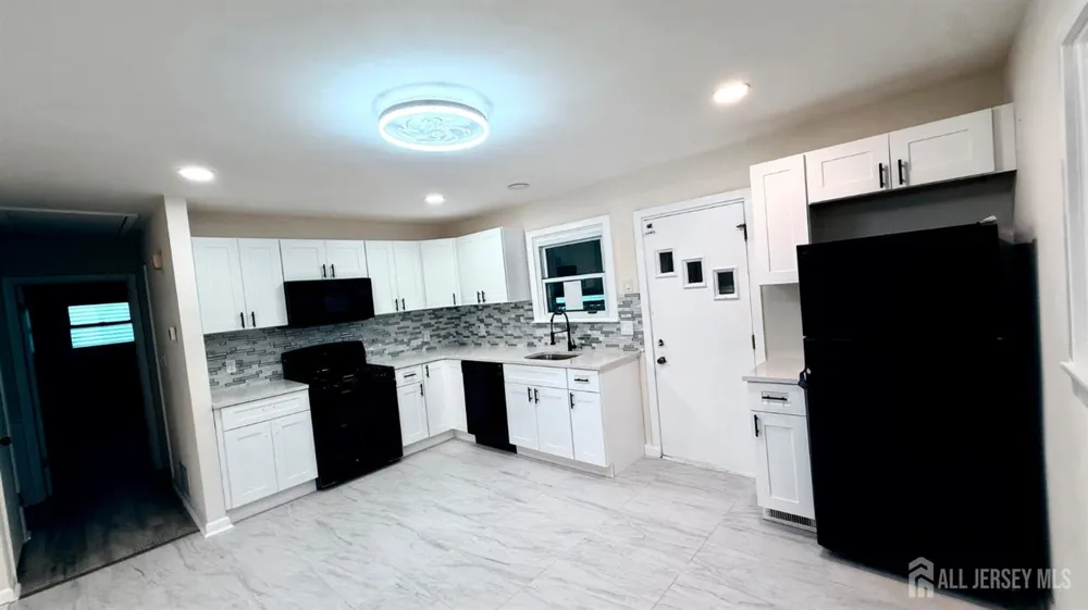 23 Apollo Avenue Avenel, NJ 07001
