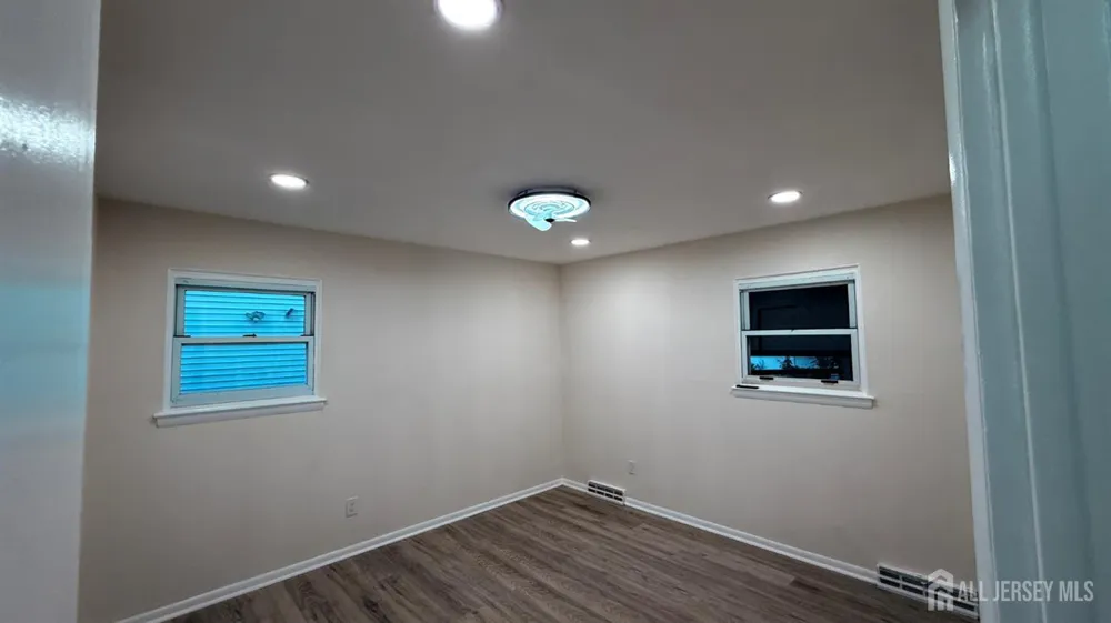 23 Apollo Avenue Avenel, NJ 07001