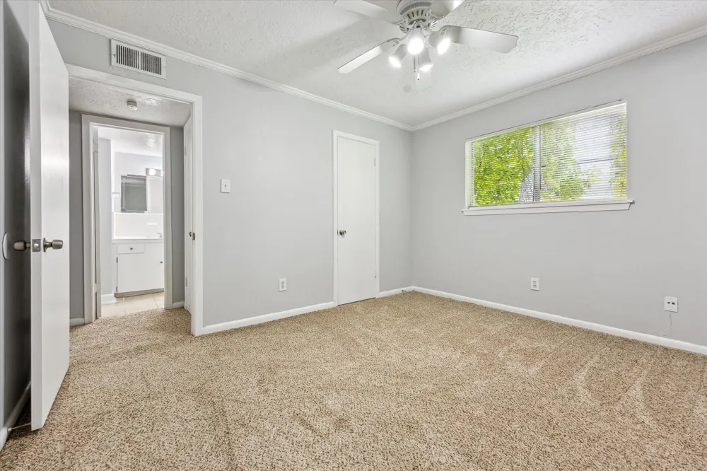 1645 W Main Street #11 Houston, TX 77006