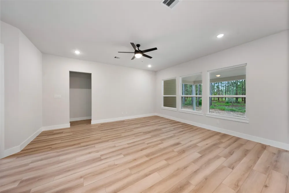 13660 Armstrong Street Conroe, TX 77303