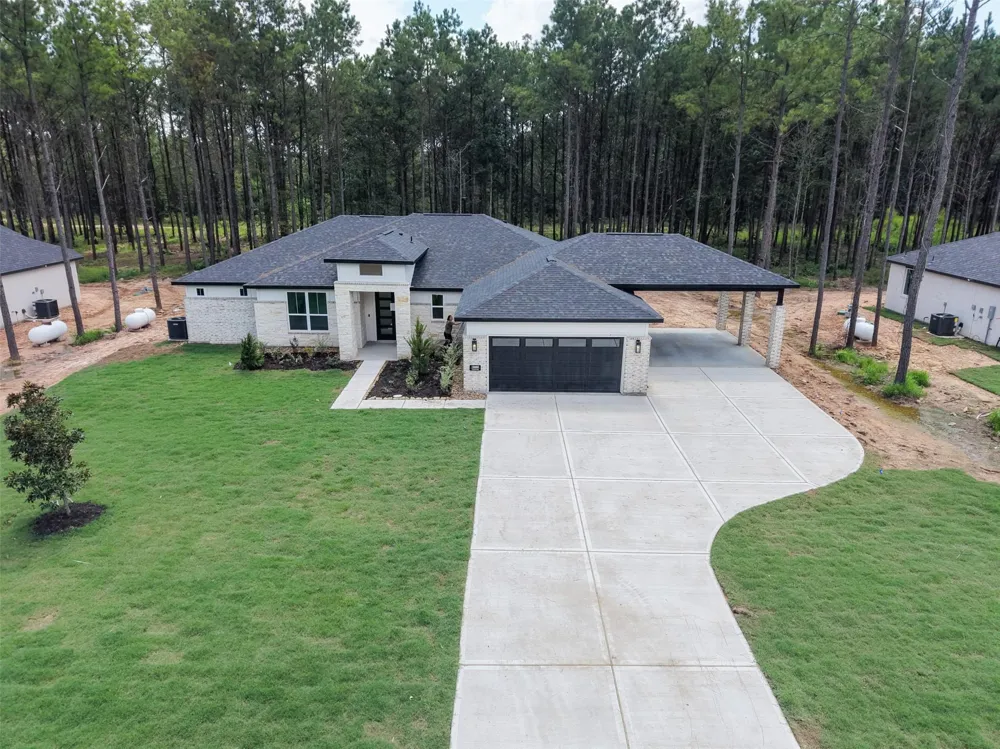 13660 Armstrong Street Conroe, TX 77303