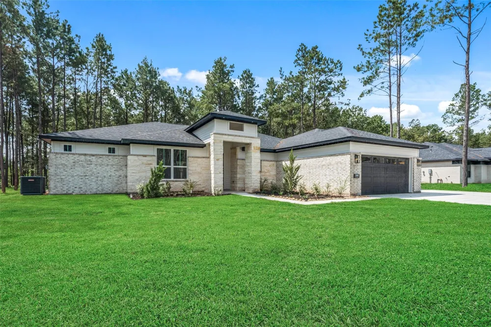13660 Armstrong Street Conroe, TX 77303