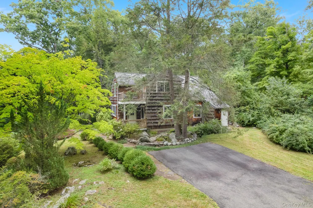 48 Dunderberg Road Putnam Valley, NY 10579