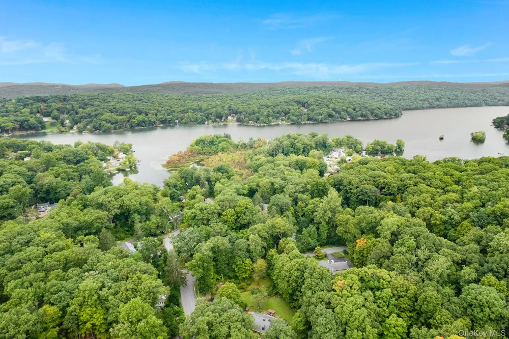 48 Dunderberg Road Putnam Valley, NY 10579