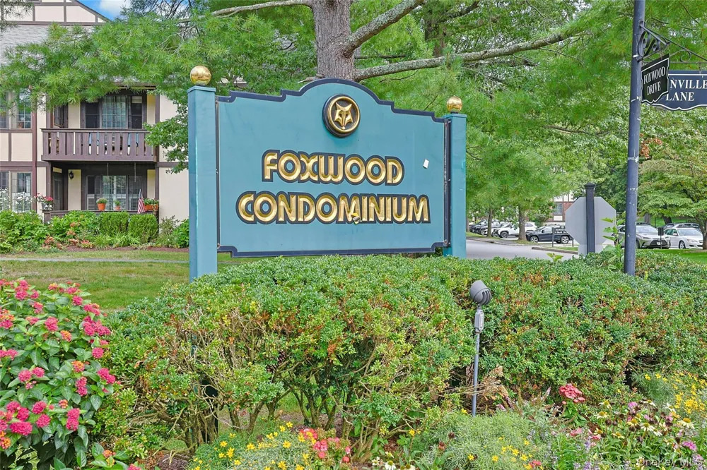 16 Foxwood Drive #8 Pleasantville, NY 10570