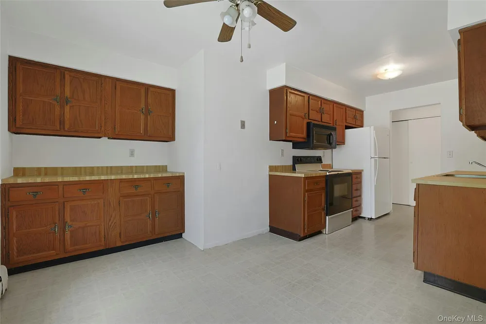 16 Foxwood Drive #8 Pleasantville, NY 10570