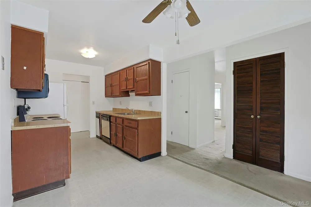 16 Foxwood Drive #8 Pleasantville, NY 10570