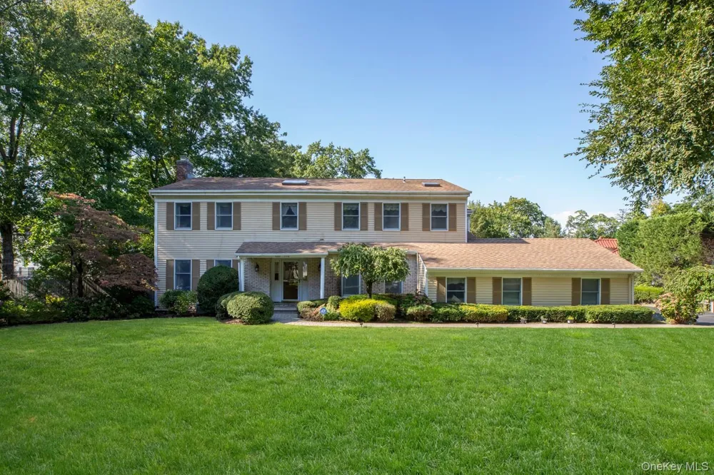 55 North Drive Manhasset, NY 11030