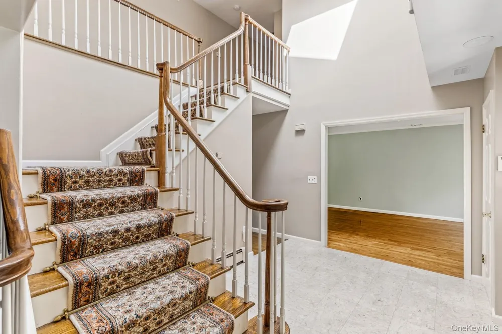 55 North Drive Manhasset, NY 11030