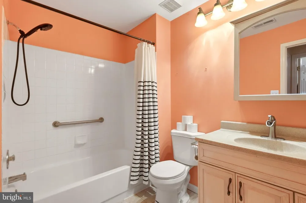 1504 DENHAM COURT Mount Laurel, NJ 08054