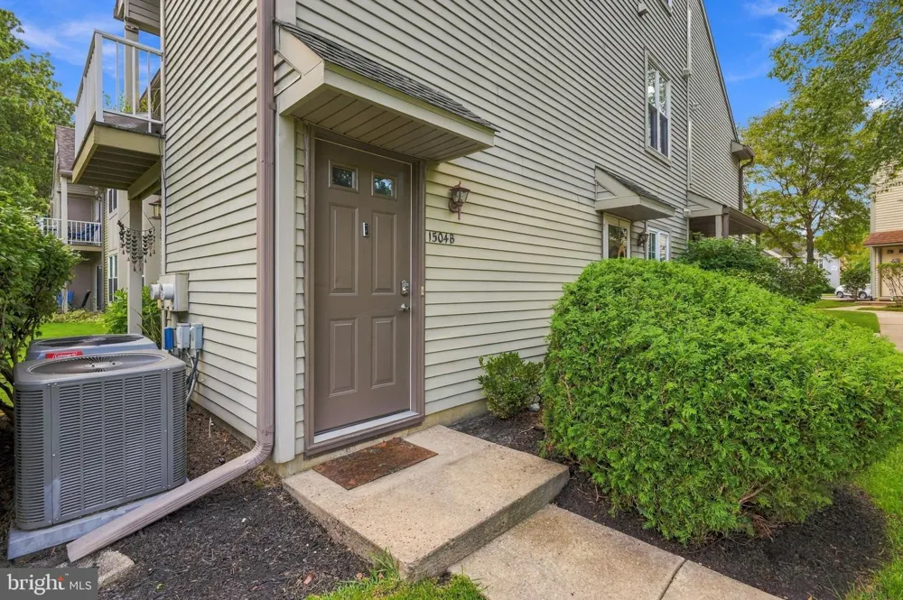 1504 DENHAM COURT Mount Laurel, NJ 08054