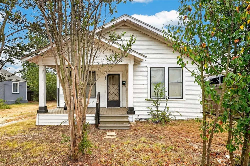 203 Haswell Drive Bryan, TX 77803