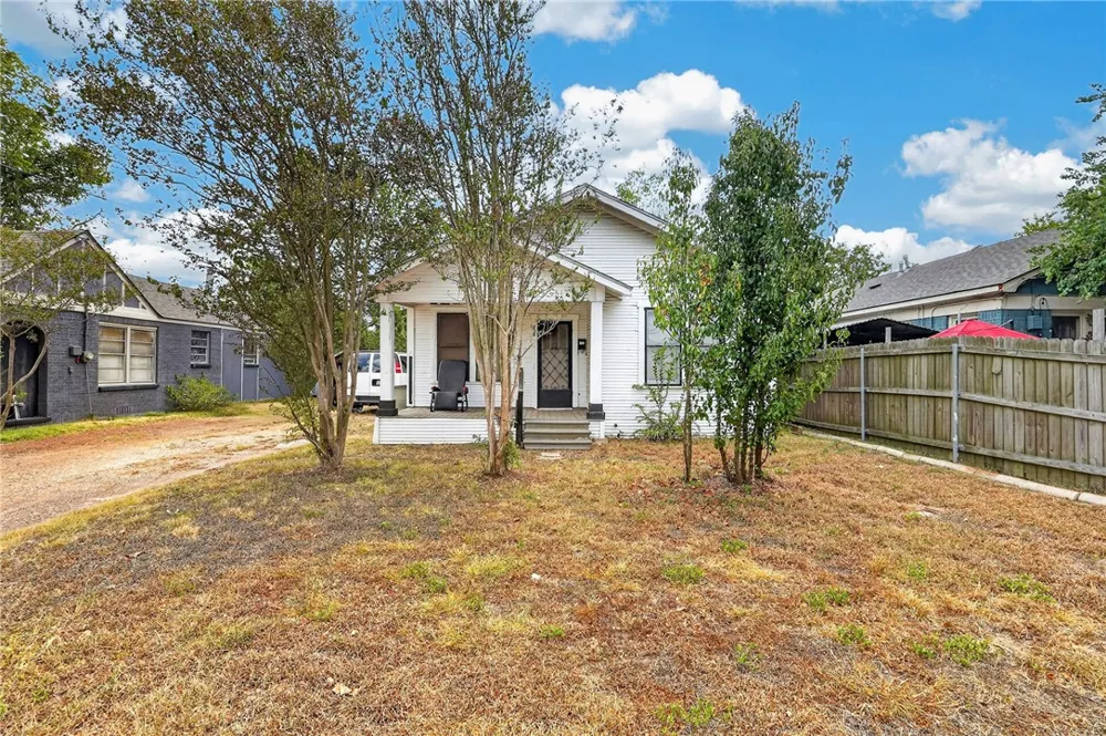 203 Haswell Drive Bryan, TX 77803