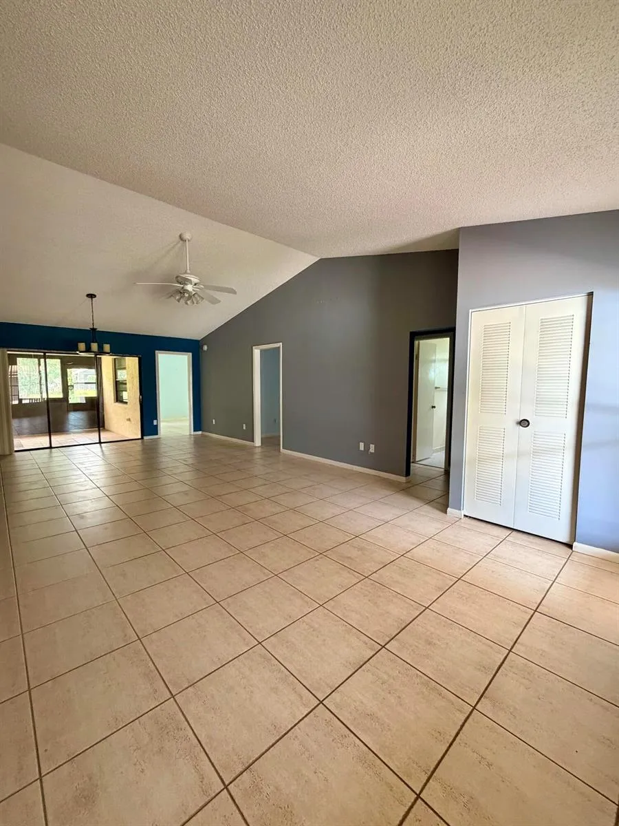 6273 Tall Cypress Circle 