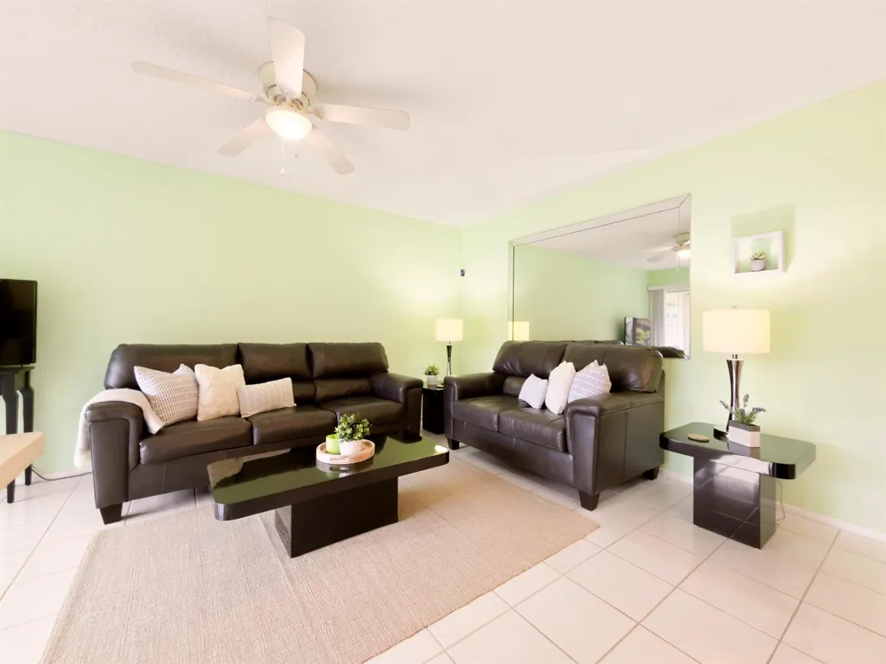 5300 WASHINGTON STREET #O124 Hollywood, FL 33021