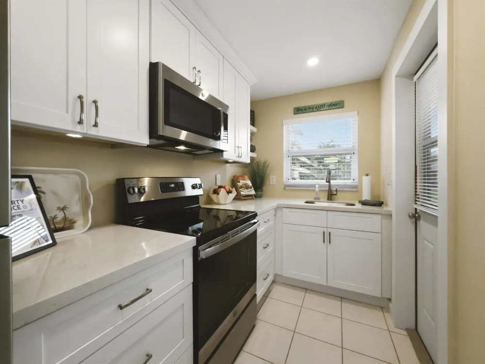 5300 WASHINGTON STREET #O124 Hollywood, FL 33021