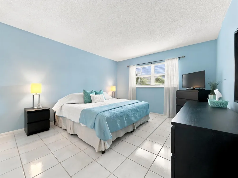 5300 WASHINGTON STREET #O124 Hollywood, FL 33021