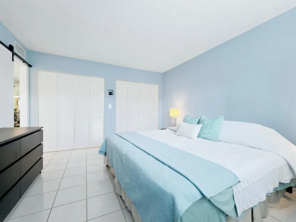 5300 WASHINGTON STREET #O124 Hollywood, FL 33021