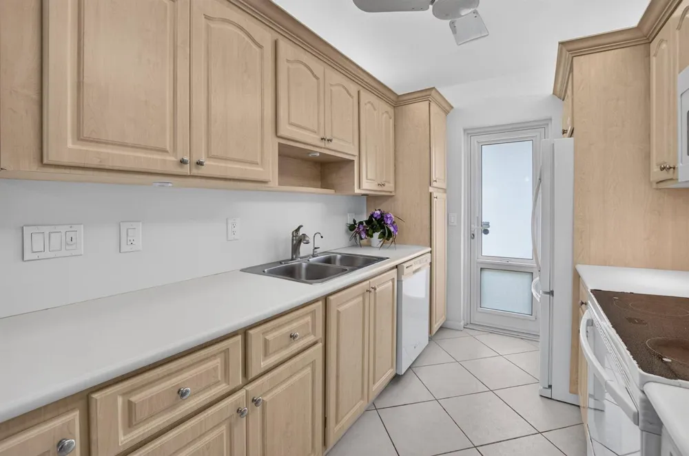 3100 S OCEAN BOULEVARD #1180 Highland Beach, FL 33487