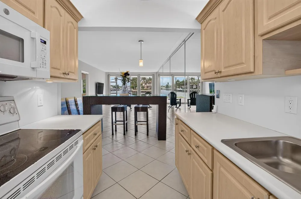 3100 S OCEAN BOULEVARD #1180 Highland Beach, FL 33487