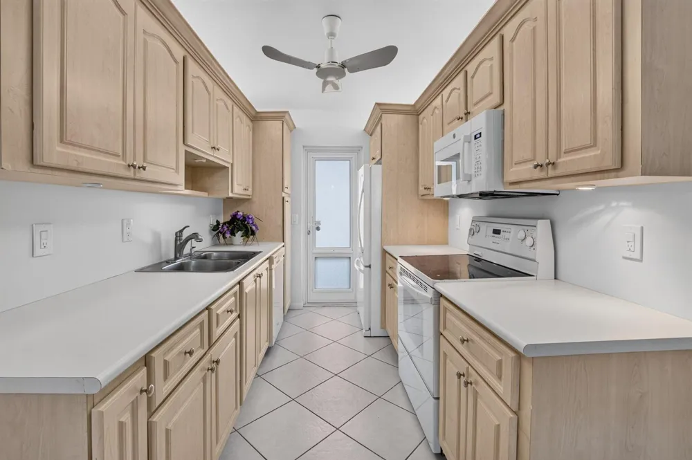 3100 S OCEAN BOULEVARD #1180 Highland Beach, FL 33487