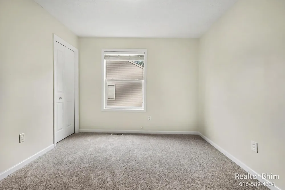 3689 Maple Hurst Drive SE Kentwood City, MI 49512