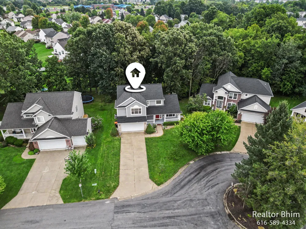 3689 Maple Hurst Drive SE Kentwood City, MI 49512
