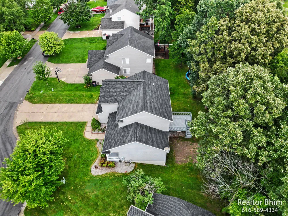3689 Maple Hurst Drive SE Kentwood City, MI 49512