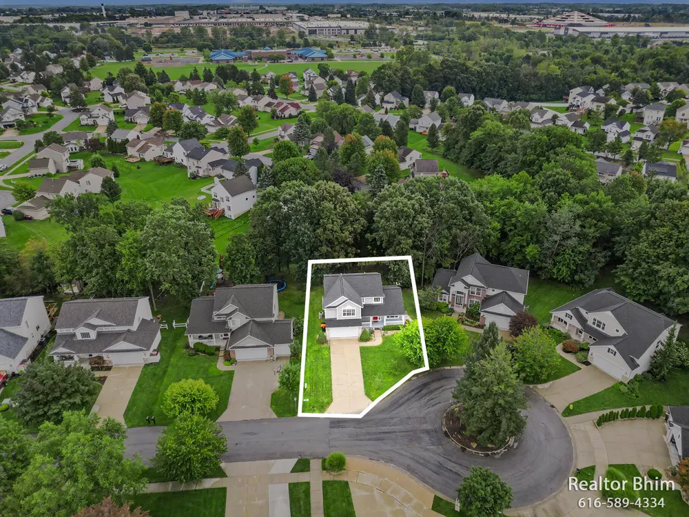 3689 Maple Hurst Drive SE Kentwood City, MI 49512