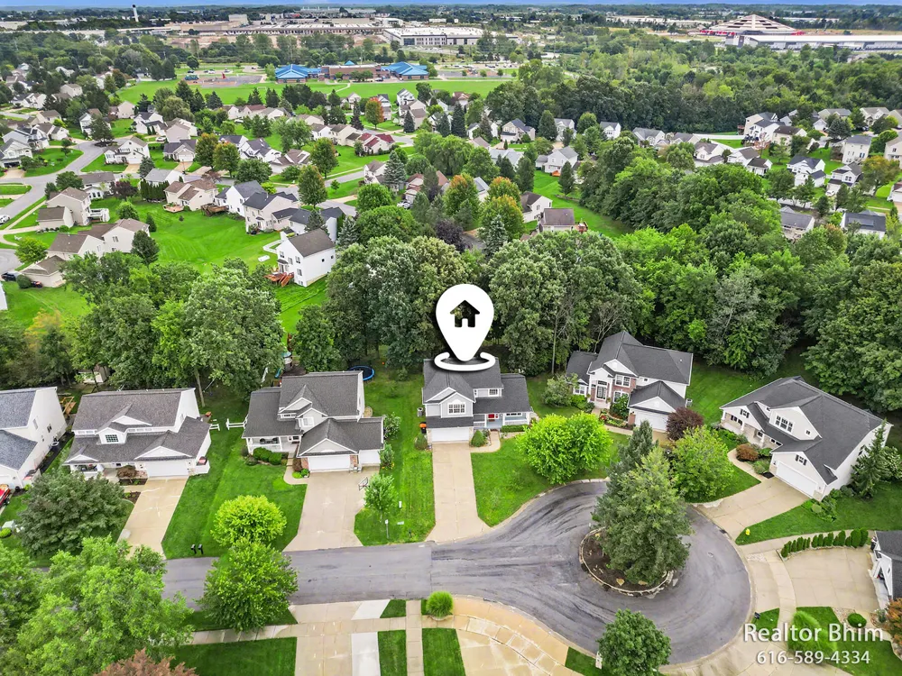 3689 Maple Hurst Drive SE Kentwood City, MI 49512