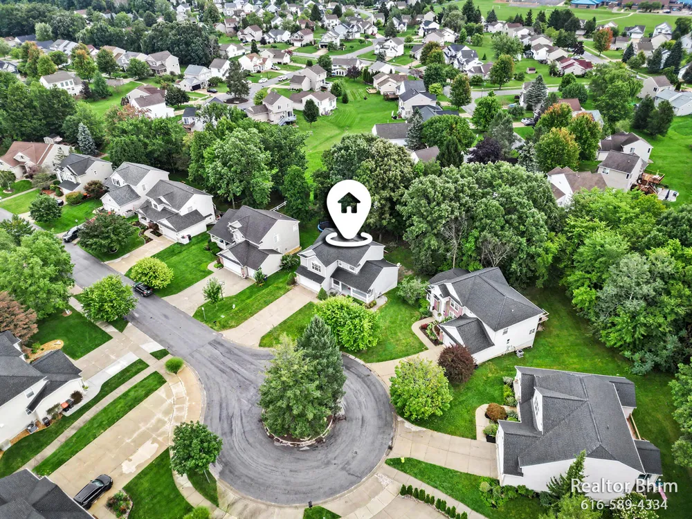 3689 Maple Hurst Drive SE Kentwood City, MI 49512